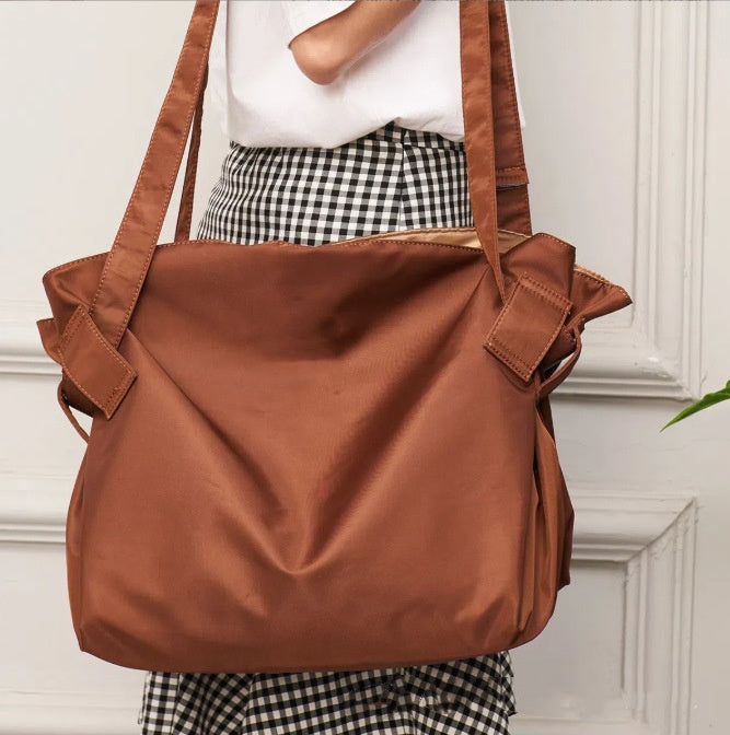 Miss Velora Iris Weekender Bag in Light Brown