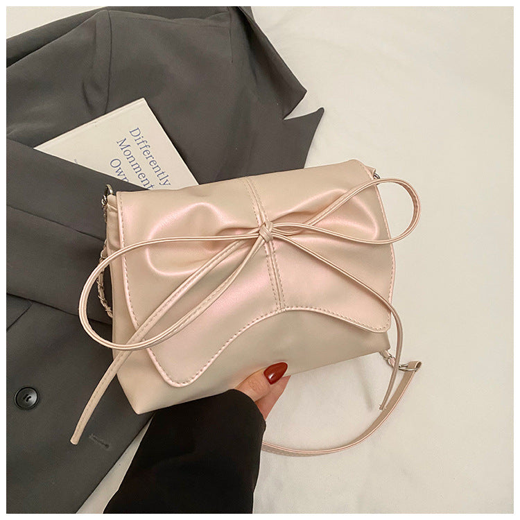 Miss Velora Chloe Bow Crossbody Bag in Pearl Powder