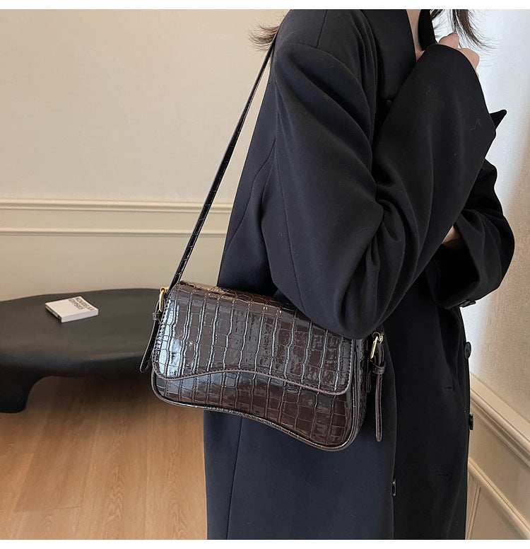 Miss Velora Perla Shoulder Bag in Crocodile Pattern Brown