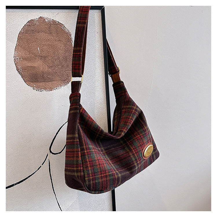 Miss Velora Alma Plaid Shoulder Bag in Red Without Pendant