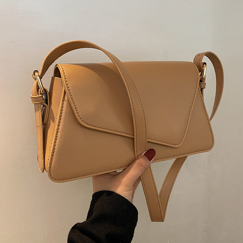 Miss Velora Lucía City Crossbody in Khaki