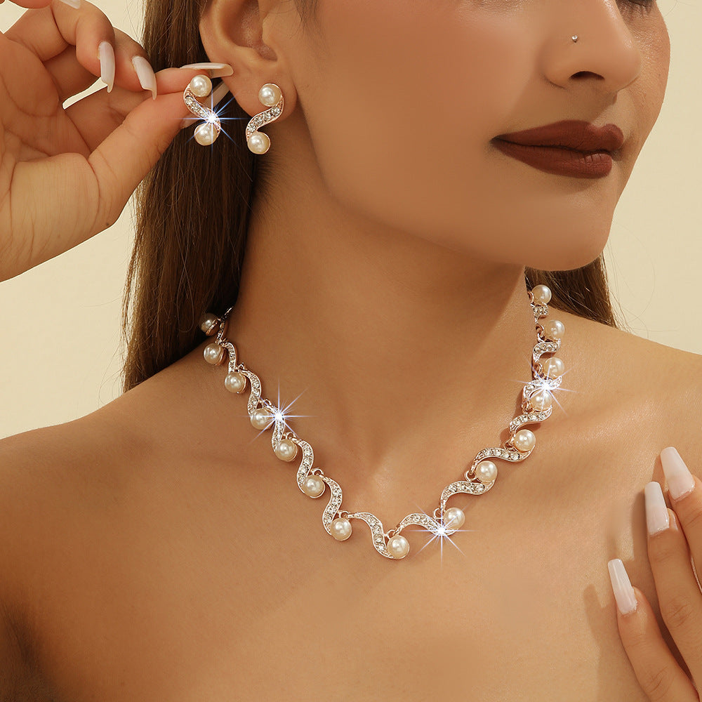 Miss Velora Perla Jewelry Set in rose gold